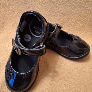 Stride Rite Shiny Black Toddler Mary Jane Shoes Size 6M